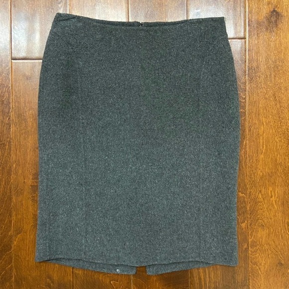 Talbots Petites Wool Blend Gray Skirt Women's Size 2P - Picture 2 of 8